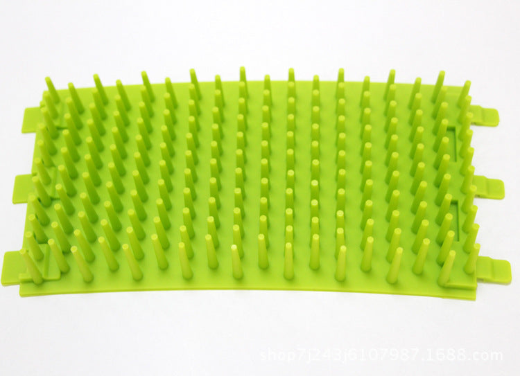 Paw cleaner with flat bottle mouth paw washer cup