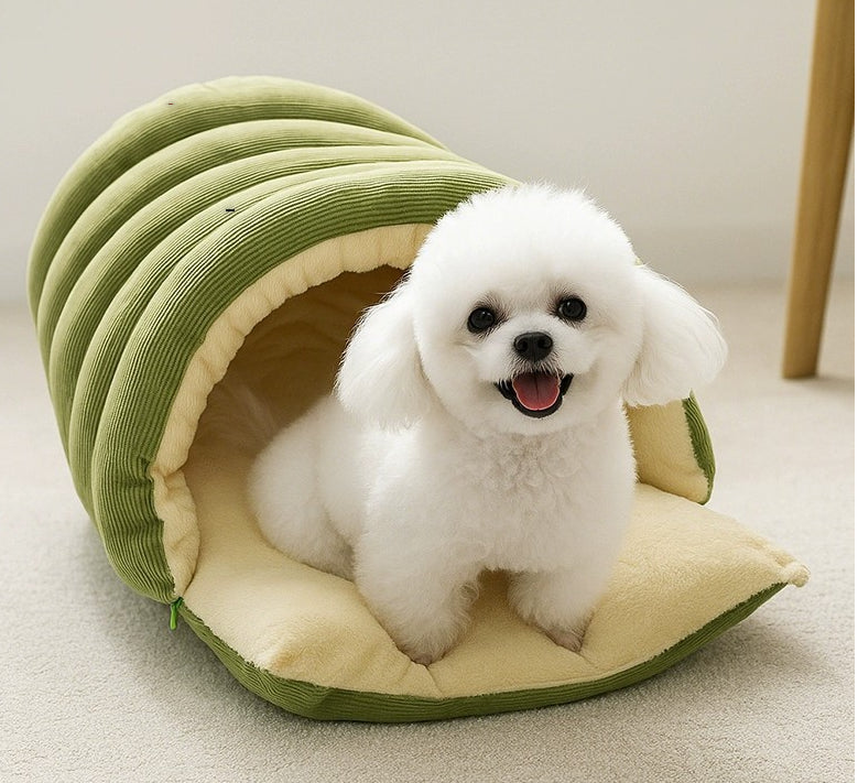 Warm Enclosed Cat House